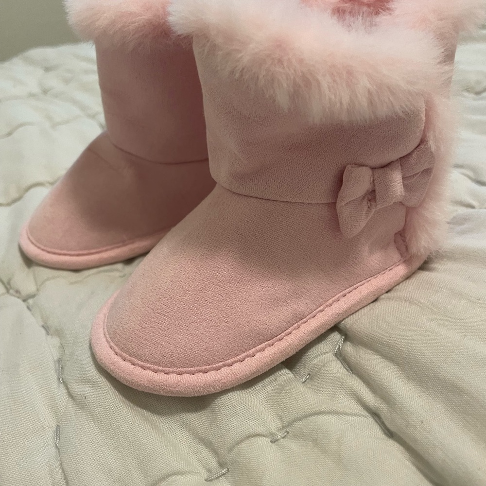 Soft Pink Baby boots; fabric bottom; NWOT